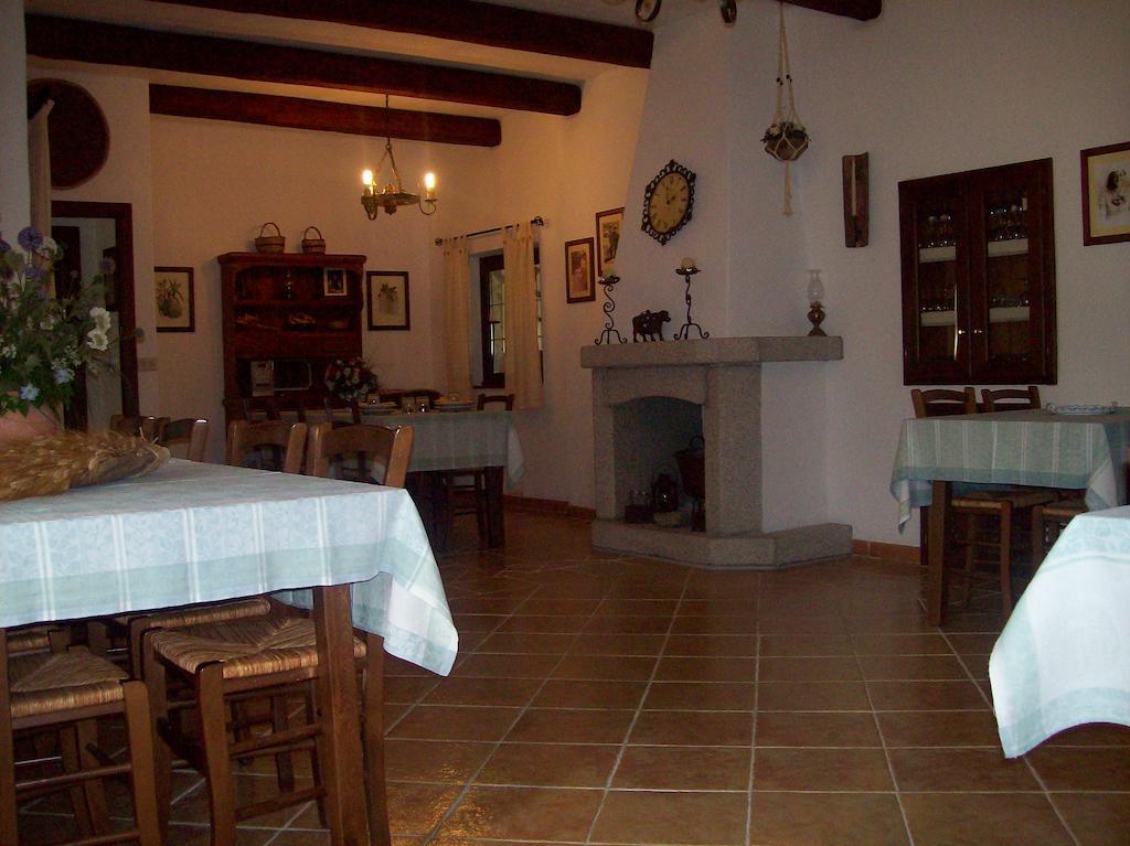 Turismo Rurale L'Agliuledda Villa Sant'Antonio di Gallura Exterior photo