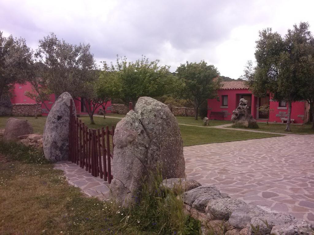 Turismo Rurale L'Agliuledda Villa Sant'Antonio di Gallura Exterior photo