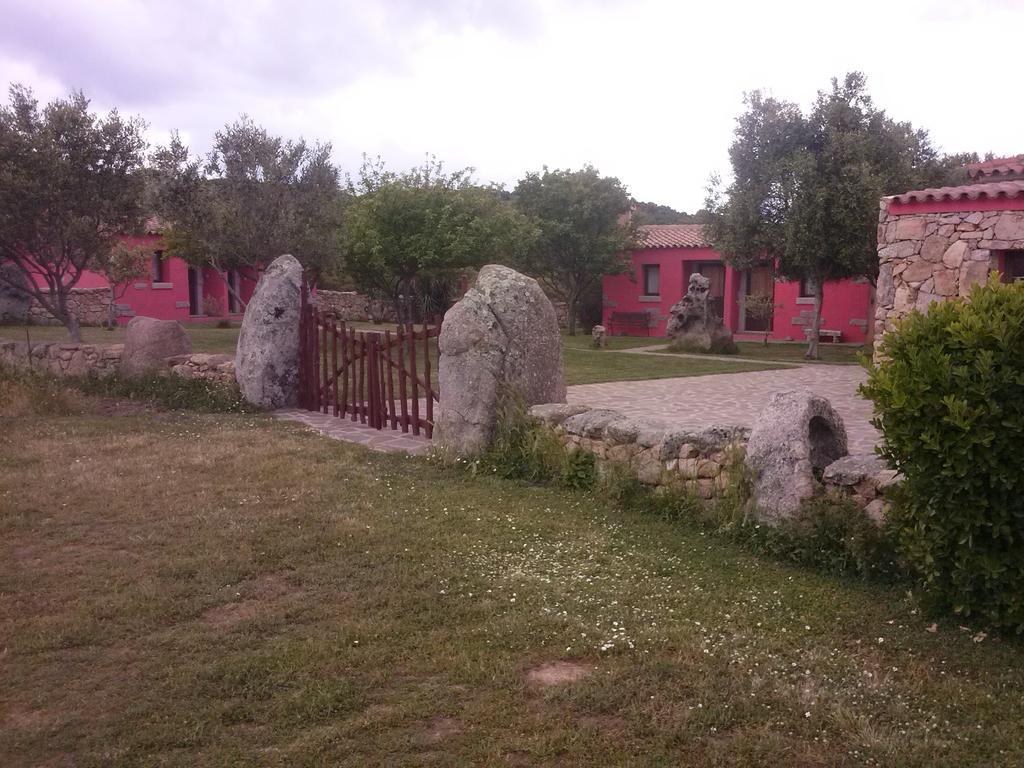 Turismo Rurale L'Agliuledda Villa Sant'Antonio di Gallura Exterior photo
