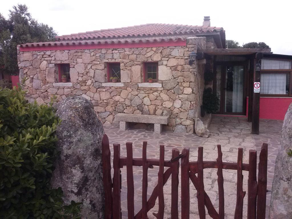 Turismo Rurale L'Agliuledda Villa Sant'Antonio di Gallura Exterior photo