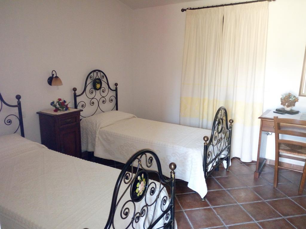 Turismo Rurale L'Agliuledda Villa Sant'Antonio di Gallura Exterior photo