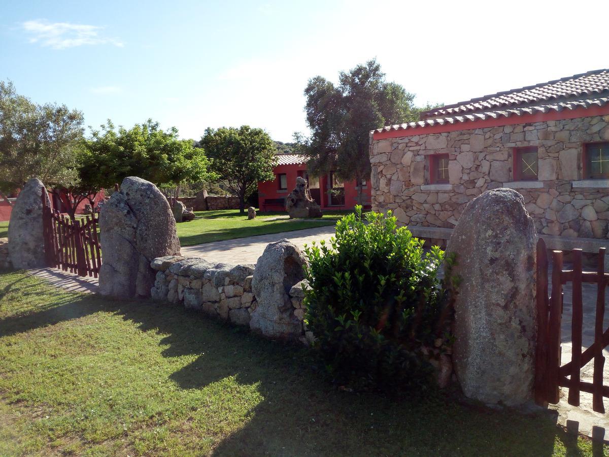 Turismo Rurale L'Agliuledda Villa Sant'Antonio di Gallura Exterior photo